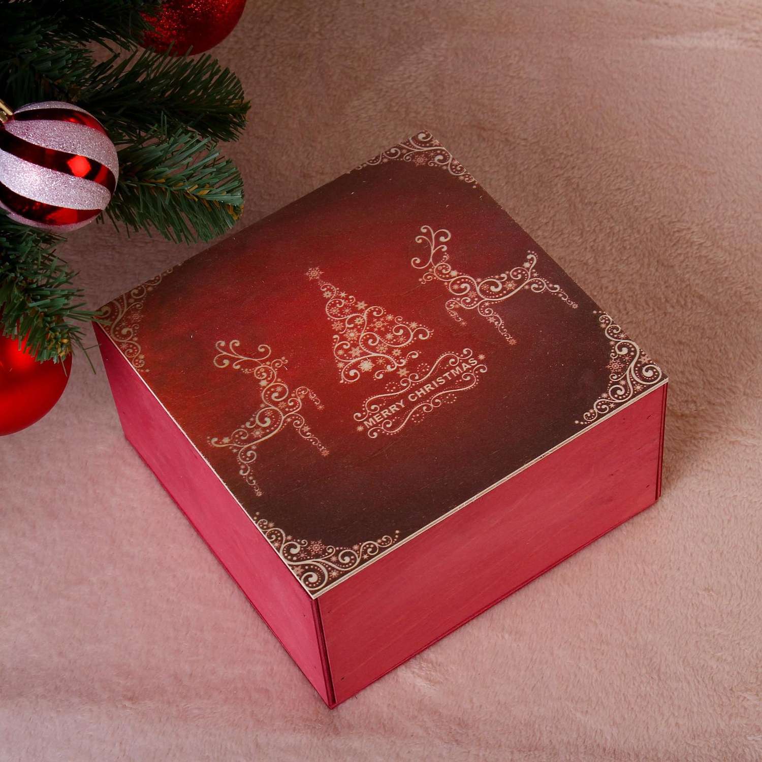 Коробка Sima-Land подарочная«Merry Christmas. c оленями» бордовая. 20×20×10 см - фото 1