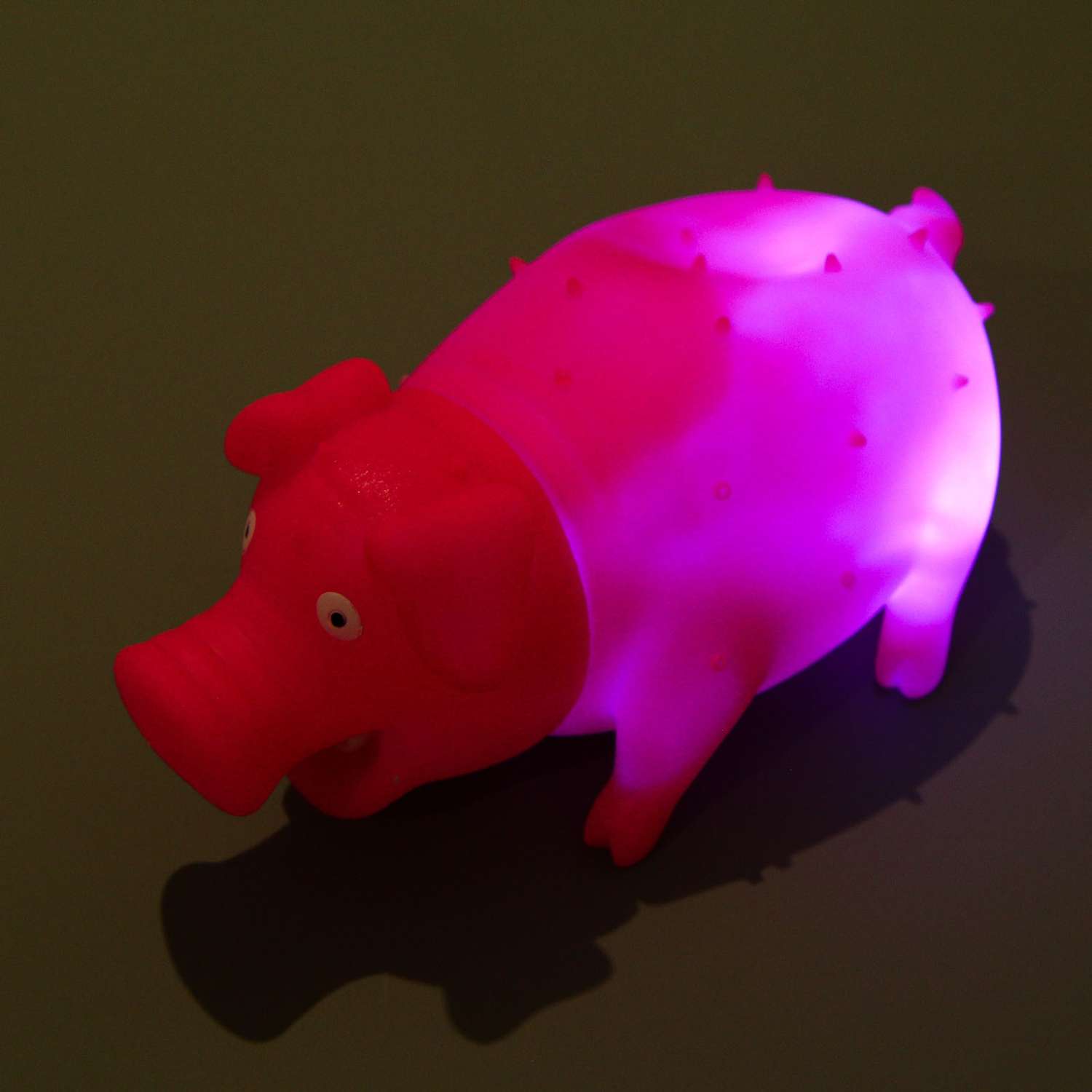 Игрушка для собак Пижон пищащая «Весёлая свинья» хрюкающая светящаяся 19  см. розовая купить по цене 476 ₽ в интернет-магазине Детский мир