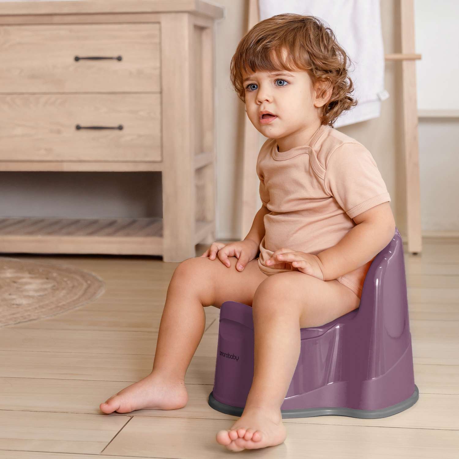 Горшок детский с крышкой AmaroBaby Ergonomic фиолетовый - фото 1