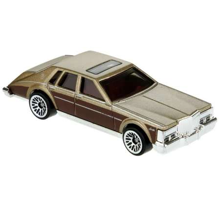 Машинка Hot Wheels 82 Cadillac Seville серия HW The 80s