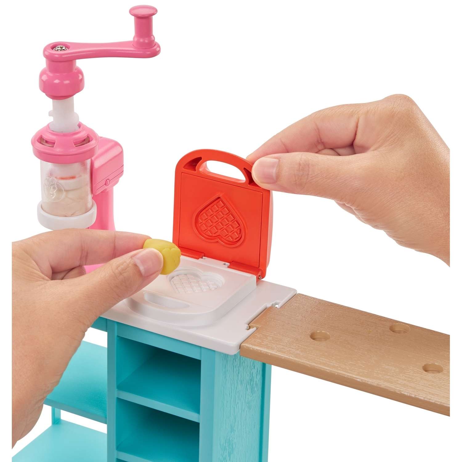 Кукла модельная Barbie FRH74 - фото 10