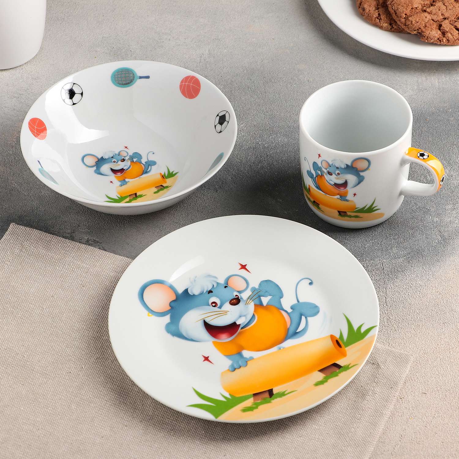 Детский набор посуды 3 предмета. Посуда для малышей. Детский набор посуды. Красивая детская посуда. Набор детской керамической посуды.
