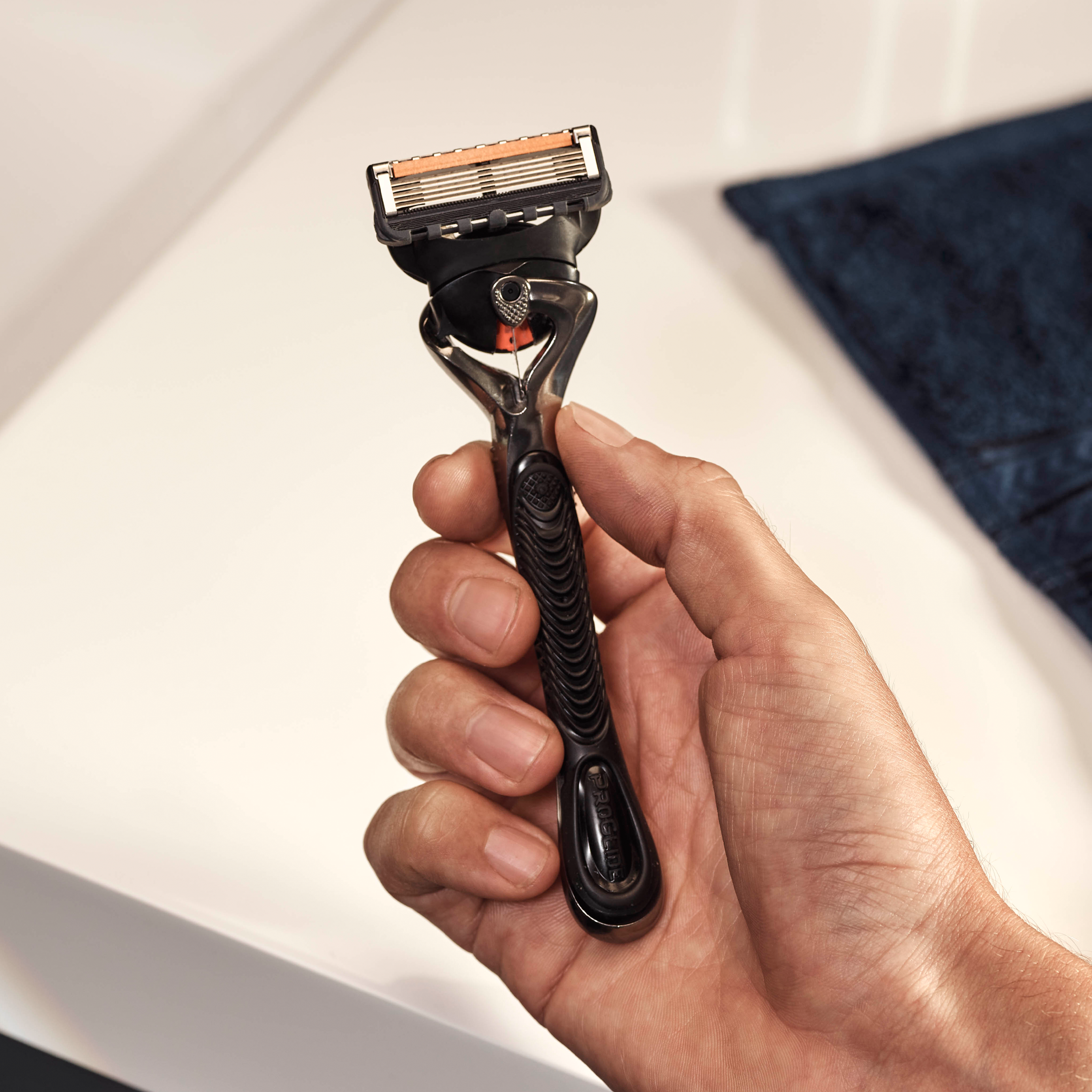 Кассеты сменные для бритья Gillette Fusion ProGlide 4шт - фото 7