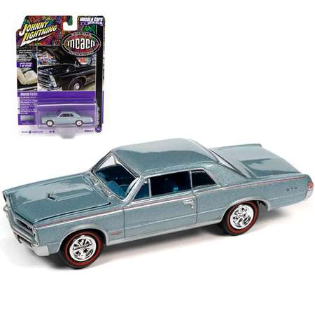 Автомобиль Johnny Lightning 1:64 серый