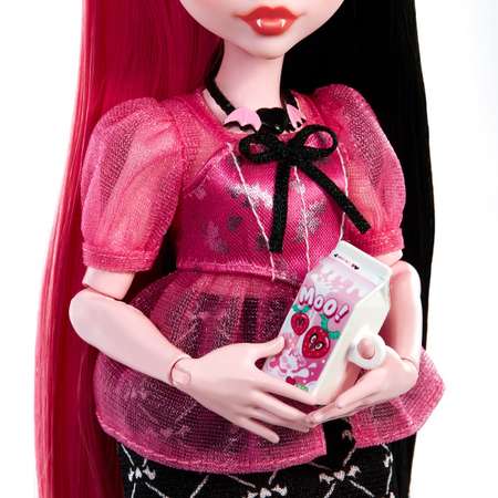 Кукла модельная Monster High Day Out Draculaura