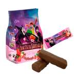 Шоколадные конфеты Tasty Kingdom Монстры на каникулах с орехами и клубникой в молочной шоколадной глазури упаковка 150 г
