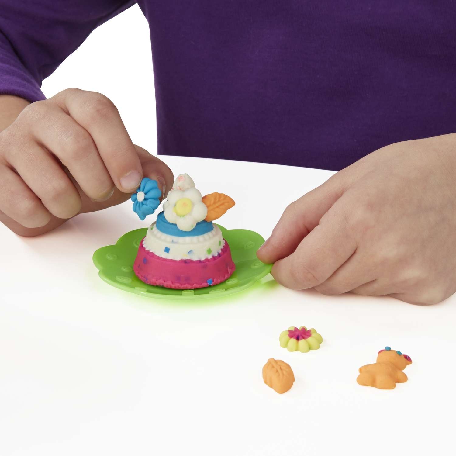 Набор пластилина Play-Doh Сладкая вечеринка 5цветов B3399EU6 - фото 6