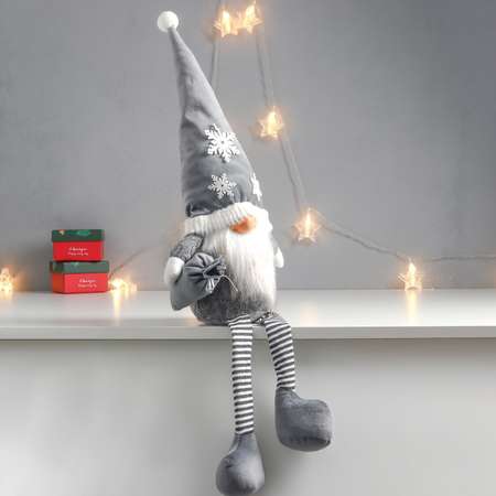 Кукла интерьерная Зимнее волшебство «Дед Мороз с мешком бархатный серый колпак со снежинкой» 75х21х15 см