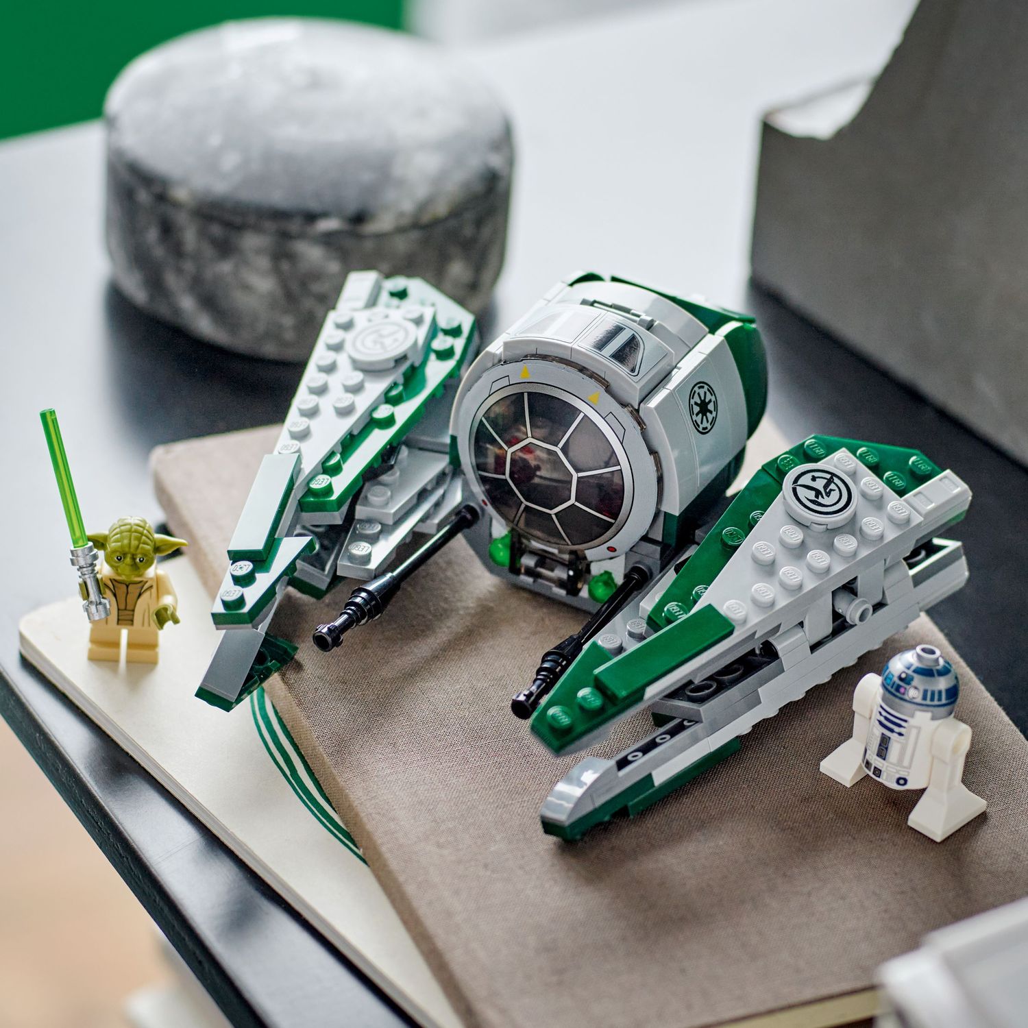 Конструктор LEGO Yoda's Jedi Starfighter 75360 - фото 8