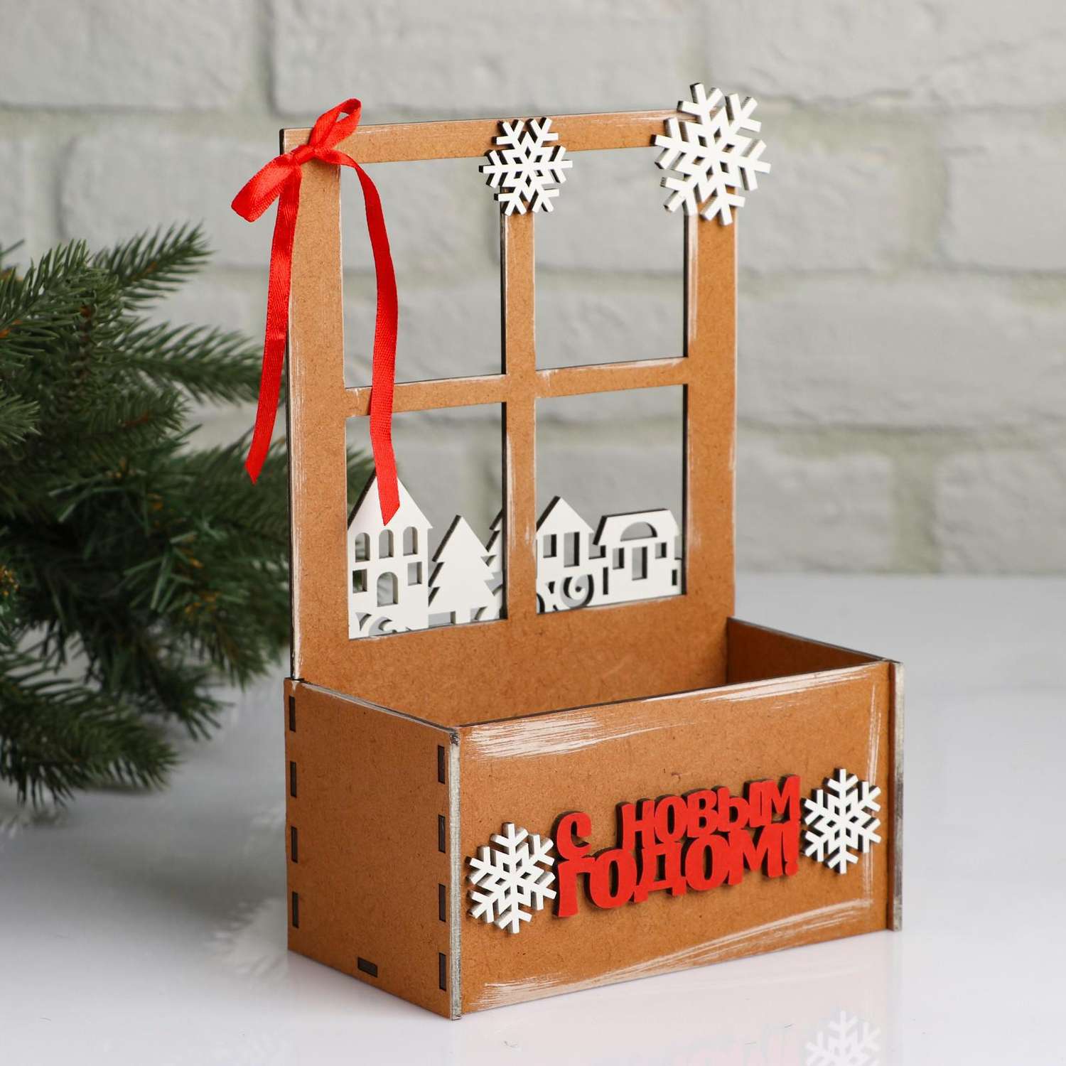 Кашпо Sima-Land деревянное 15.5×9×23.5 см «Новогоднее. Взгляд в окошко» подарочная упаковка - фото 1