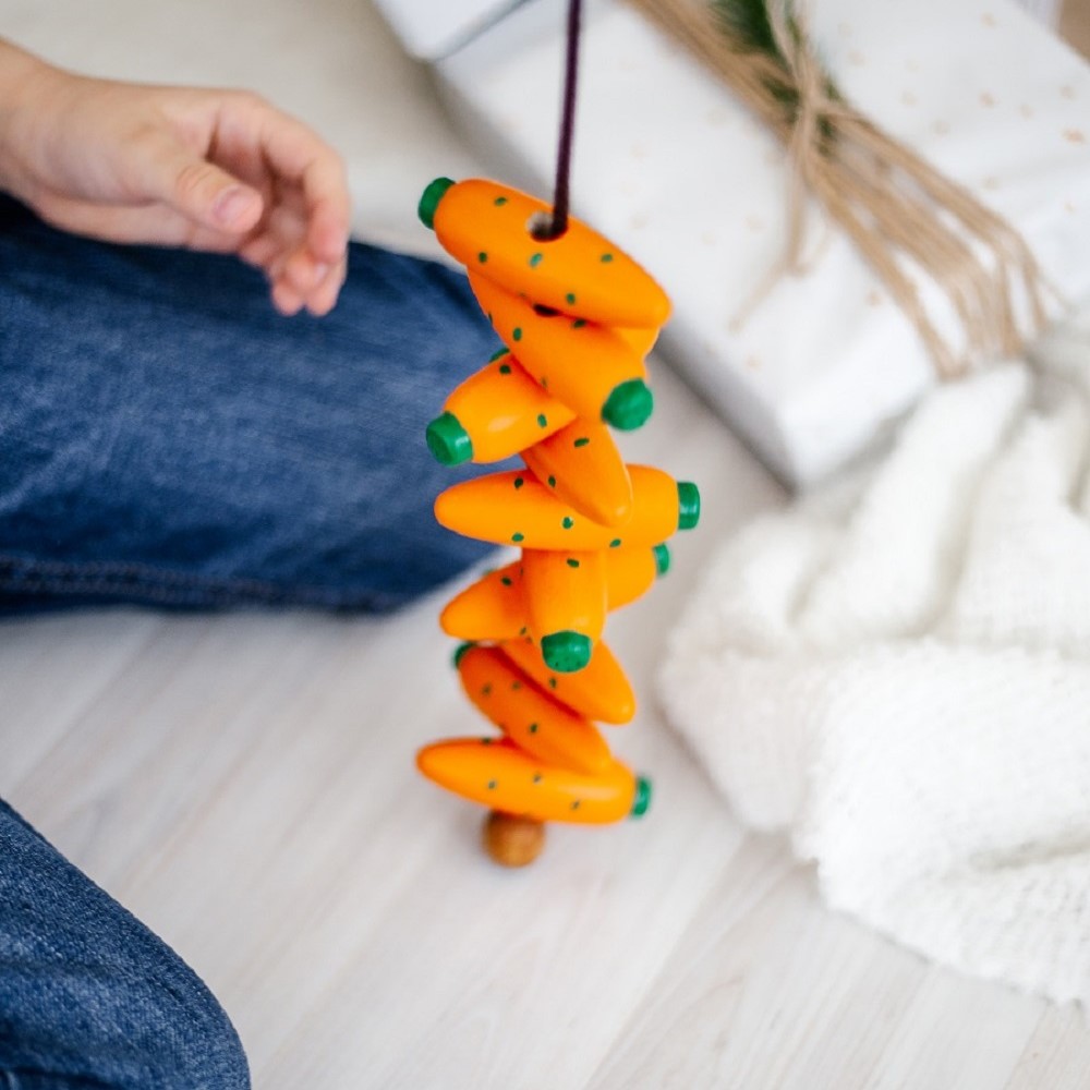Игра-Шнуровка Mag Wood Морковки Деревянные бусы для детей - фото 3