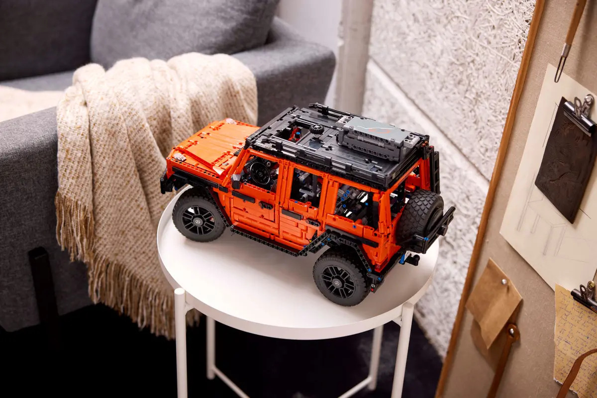 Конструктор LEGO Mercedes-Benz G500 4x4 42177 - фото 17