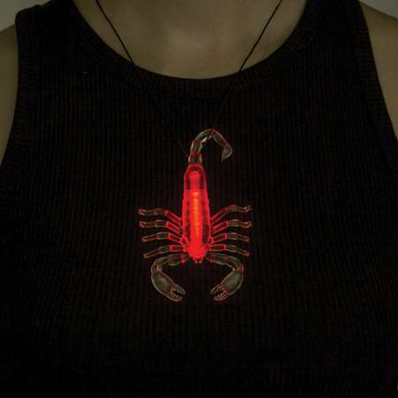 Светящаяся игрушка Юнландия скорпион неоновая красная