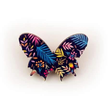 Значок деревянный Символик Бабочка №5 темный фон фиолетовые цветы