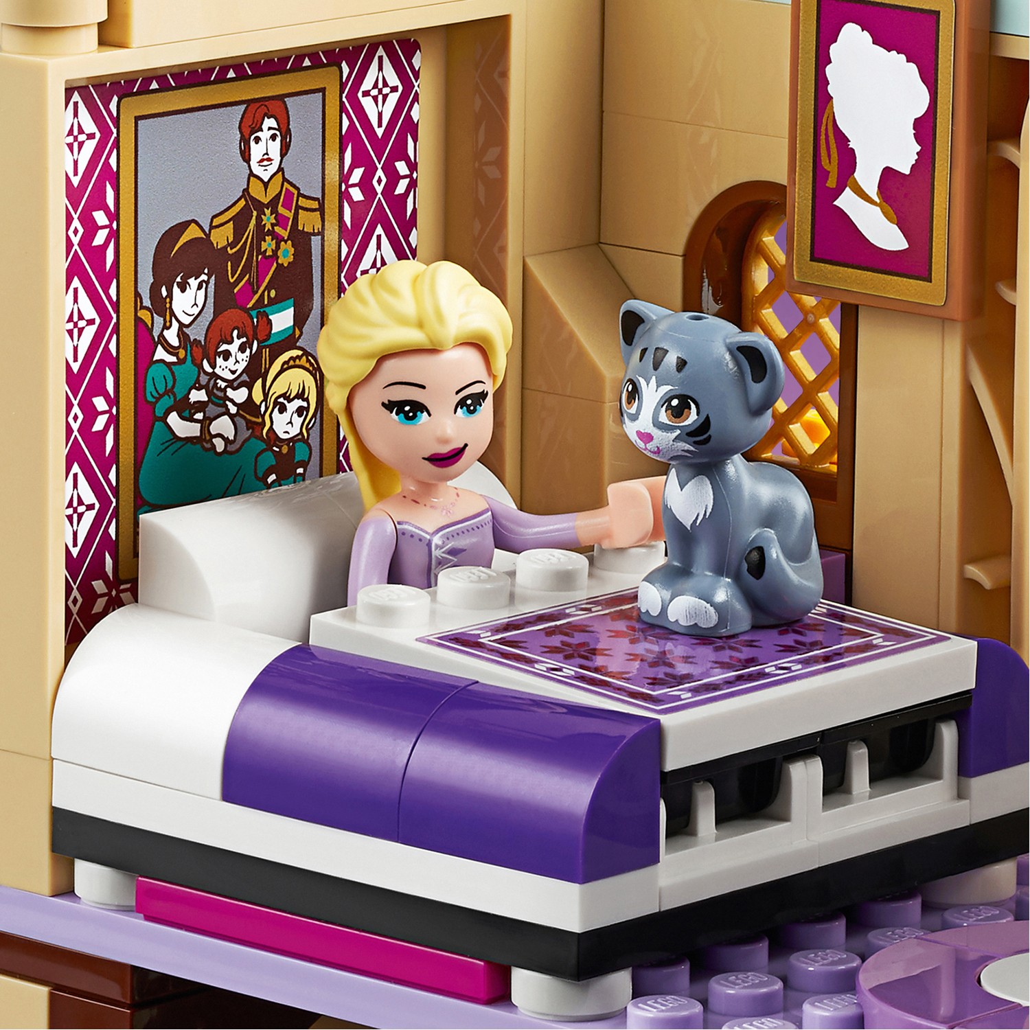 Конструктор LEGO Disney Frozen Деревня в Эренделле 41167 - фото 5