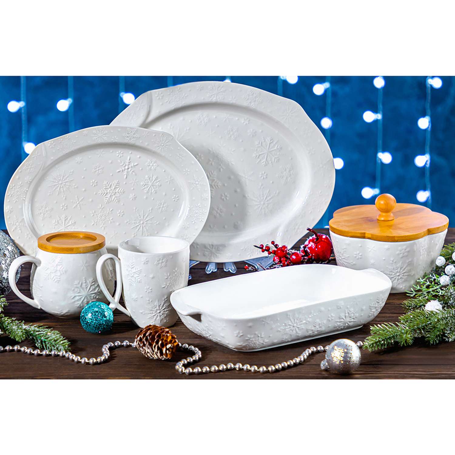 Набор чашек Elan Gallery для капучино и кофе латте Снежинки на деревянной подставке - фото 4
