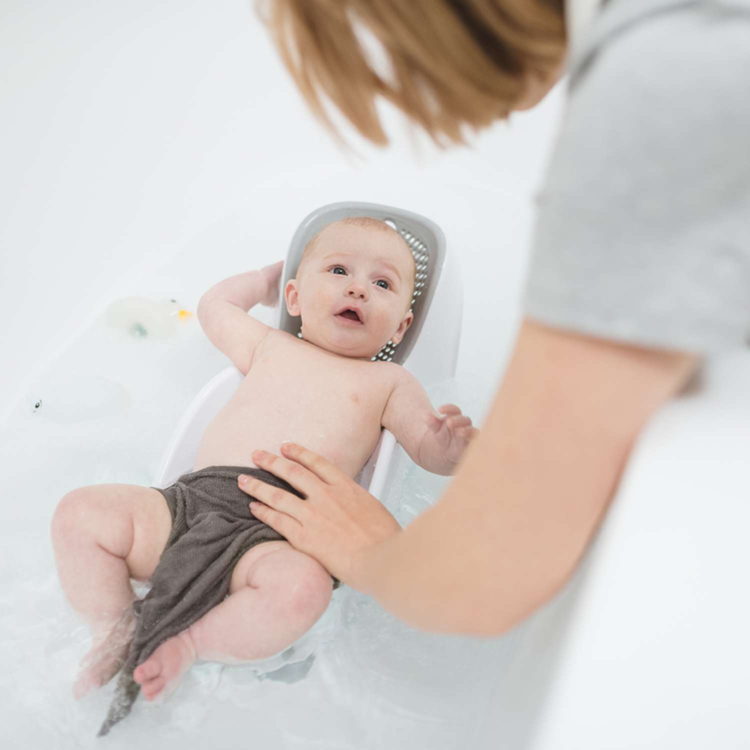 Горка для купания ANGELCARE Bath Support Mini светло-голубая - фото 10