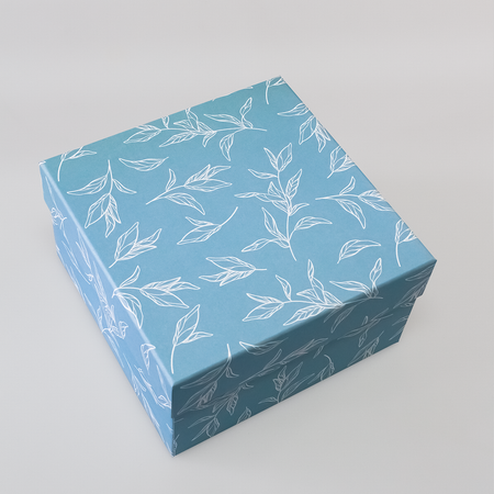 Коробка подарочная Cartonnage крышка-дно Листья белый голубой