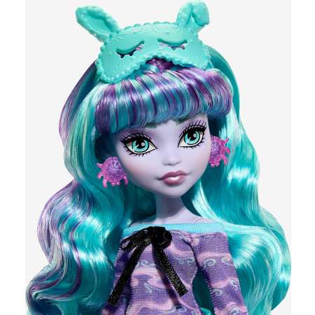 Кукла Monster High Creepover Party Twyla HLP87