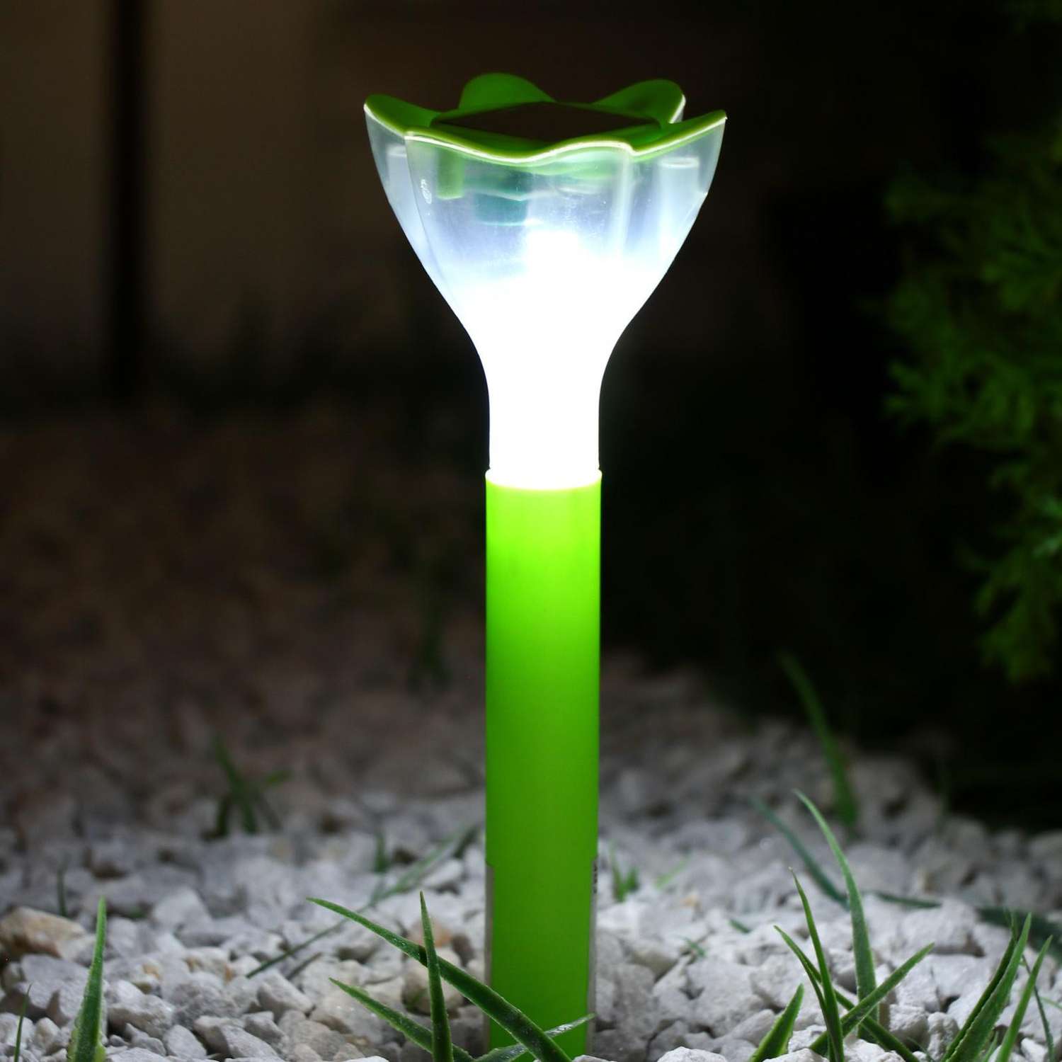 Садовый светильник Luazon на солнечной батарее «Цветок зелёный» 6 × 29 × 6 см 1 LED свечение белое - фото 1