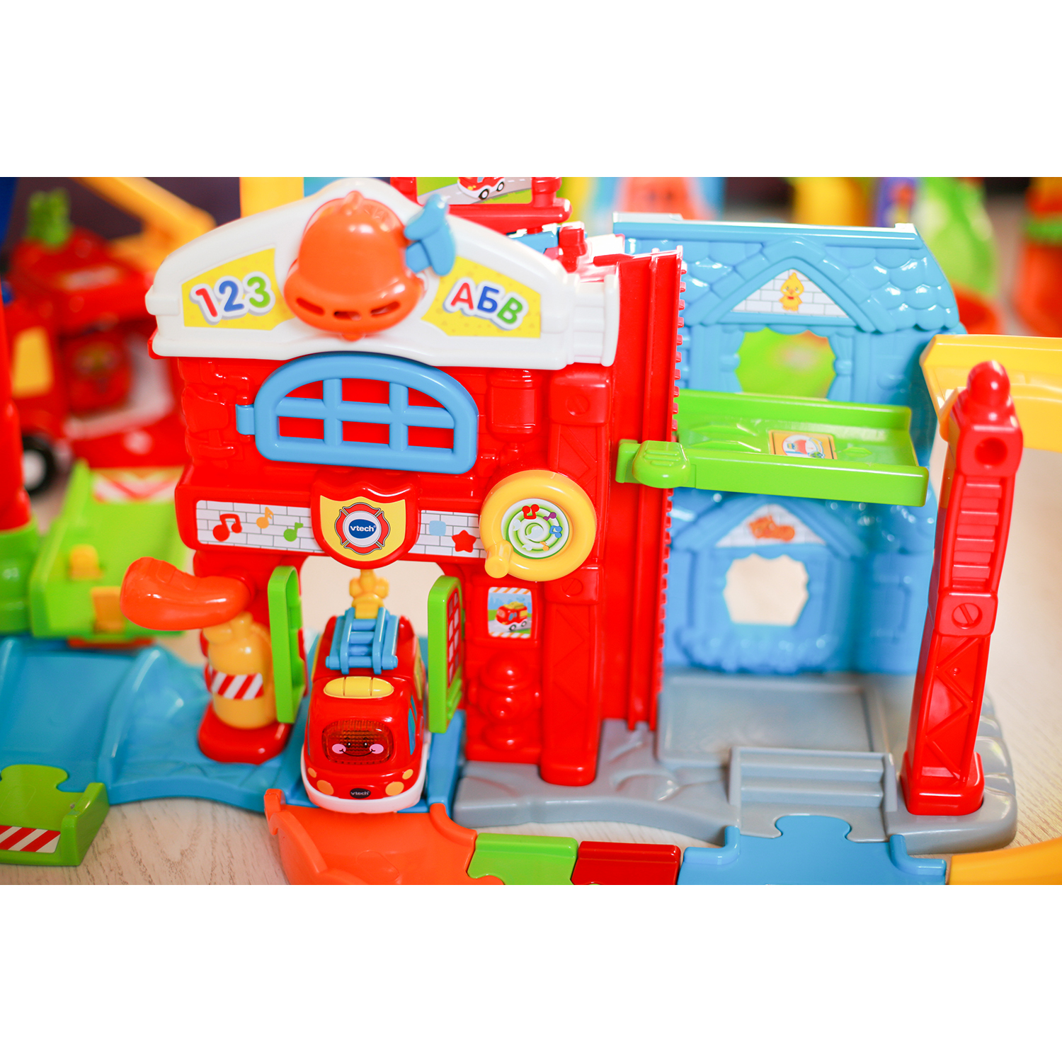 Игрушка Vtech Пожарная станция 80-503926 - фото 16