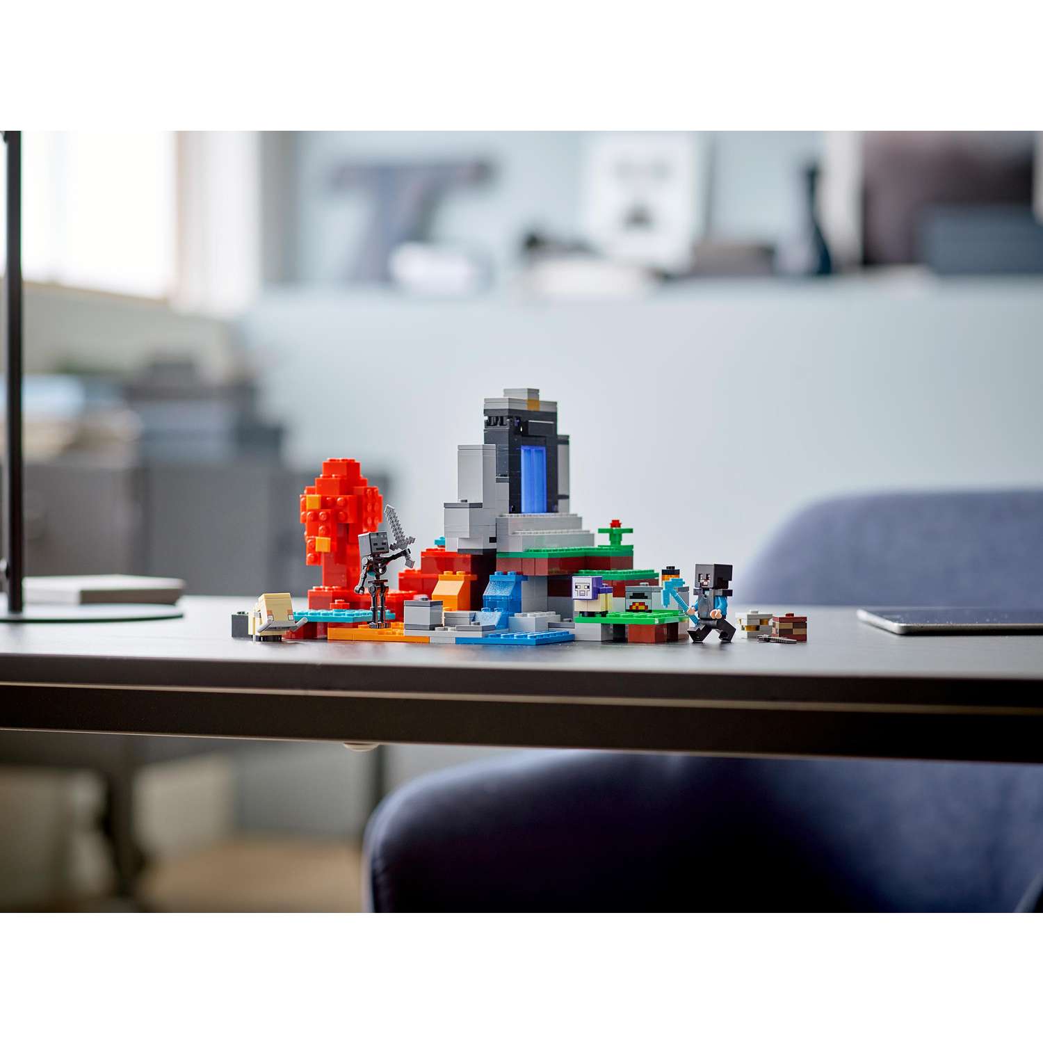 Конструктор детский LEGO Minecraft Разрушенный портал 21172 - фото 15