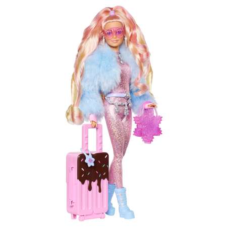 Кукла Barbie Extra Fly в зимней одежде HPB16