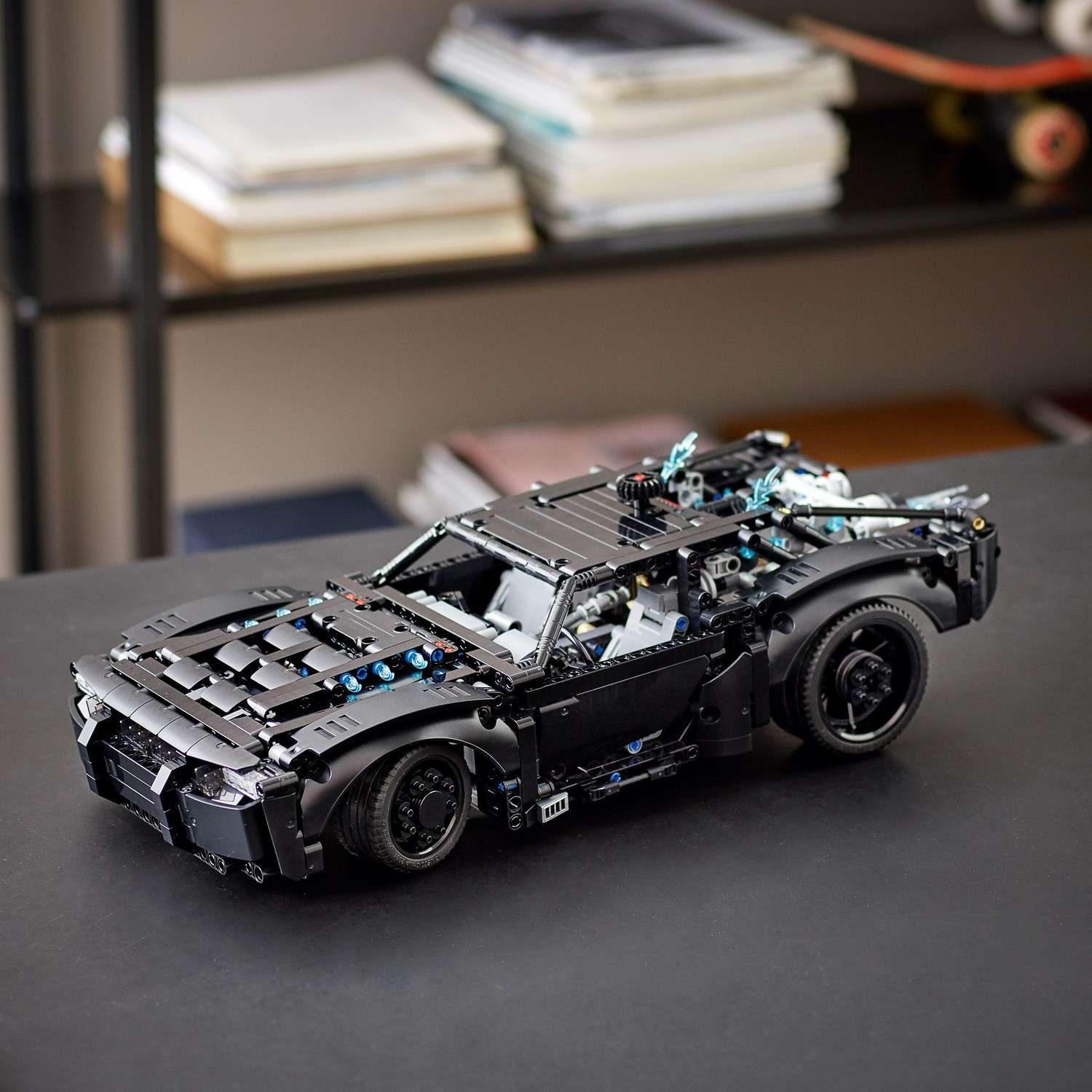 Конструктор LEGO Technic Бэтмен Бэтмобиль 42127 - фото 11