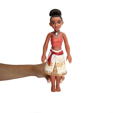Кукла Princess Моана в движении