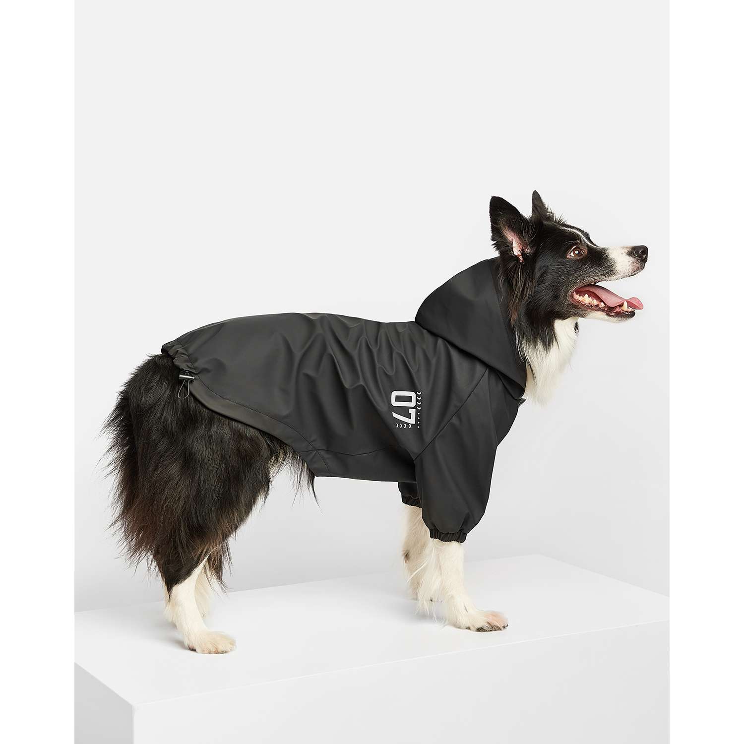 Дождевик-куртка для собак Zoozavr чёрный 65 - фото 7