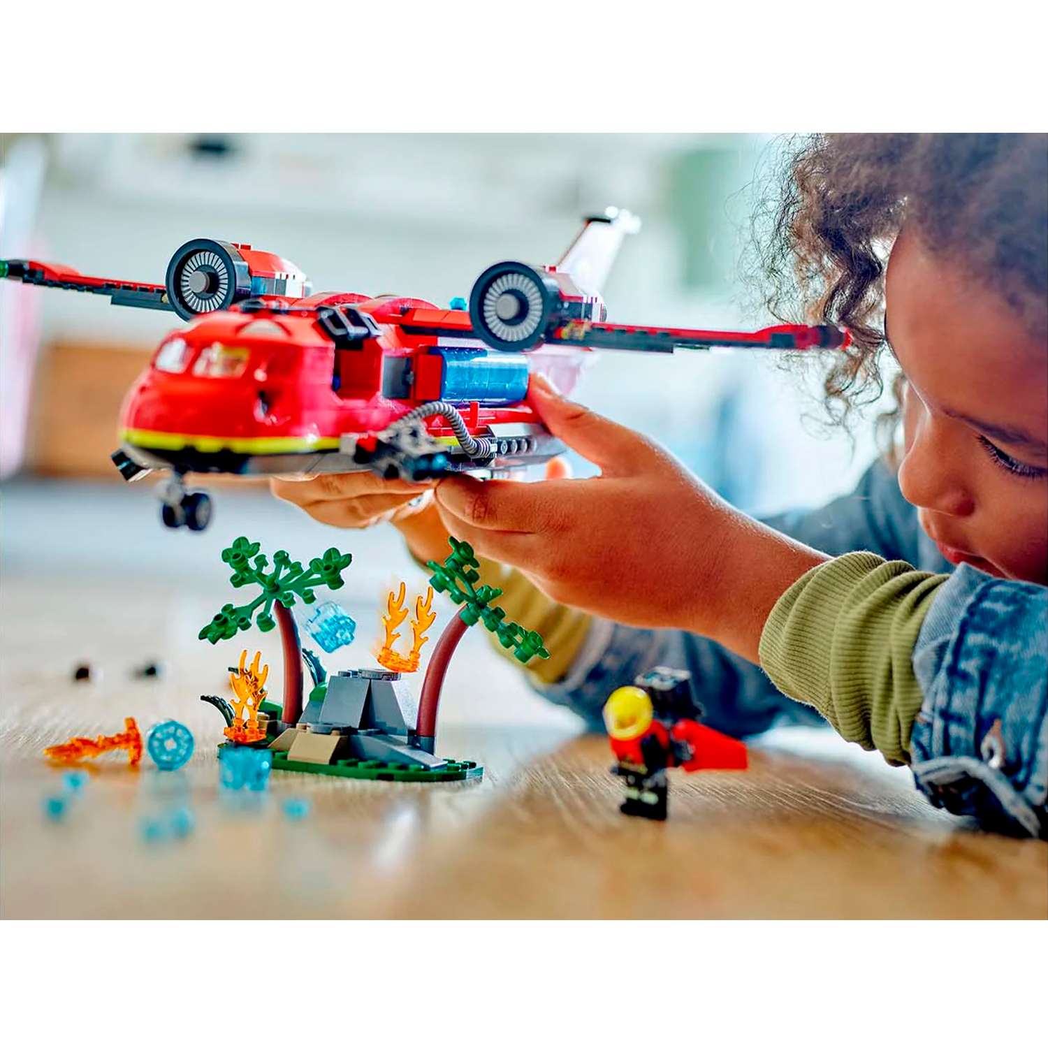 Конструктор детский LEGO City Пожарно-спасательный самолет 60413 - фото 10