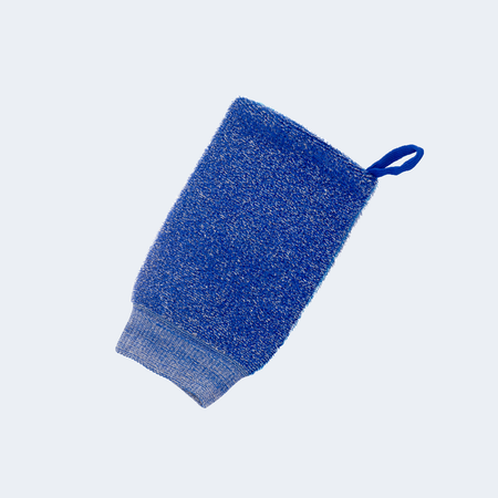 Мочалка-варежка Мойдодыр с люрексом для пилинга и скрабинга разной жесткости синяя