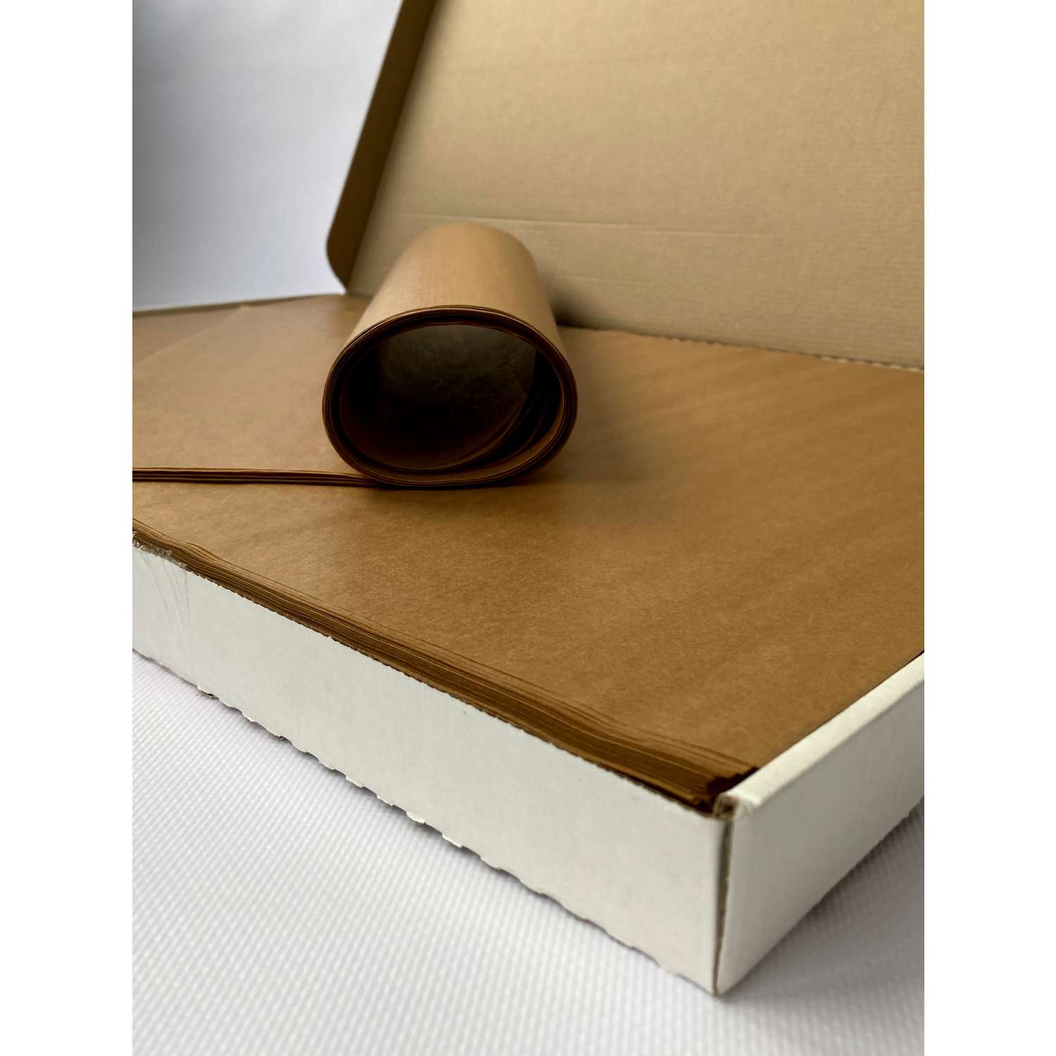 Бумага для выпечки с силиконом Gurmanoff 500 листов 40х60 см 52 мкм 39 гр/м2 коричневая профессиональная - фото 11