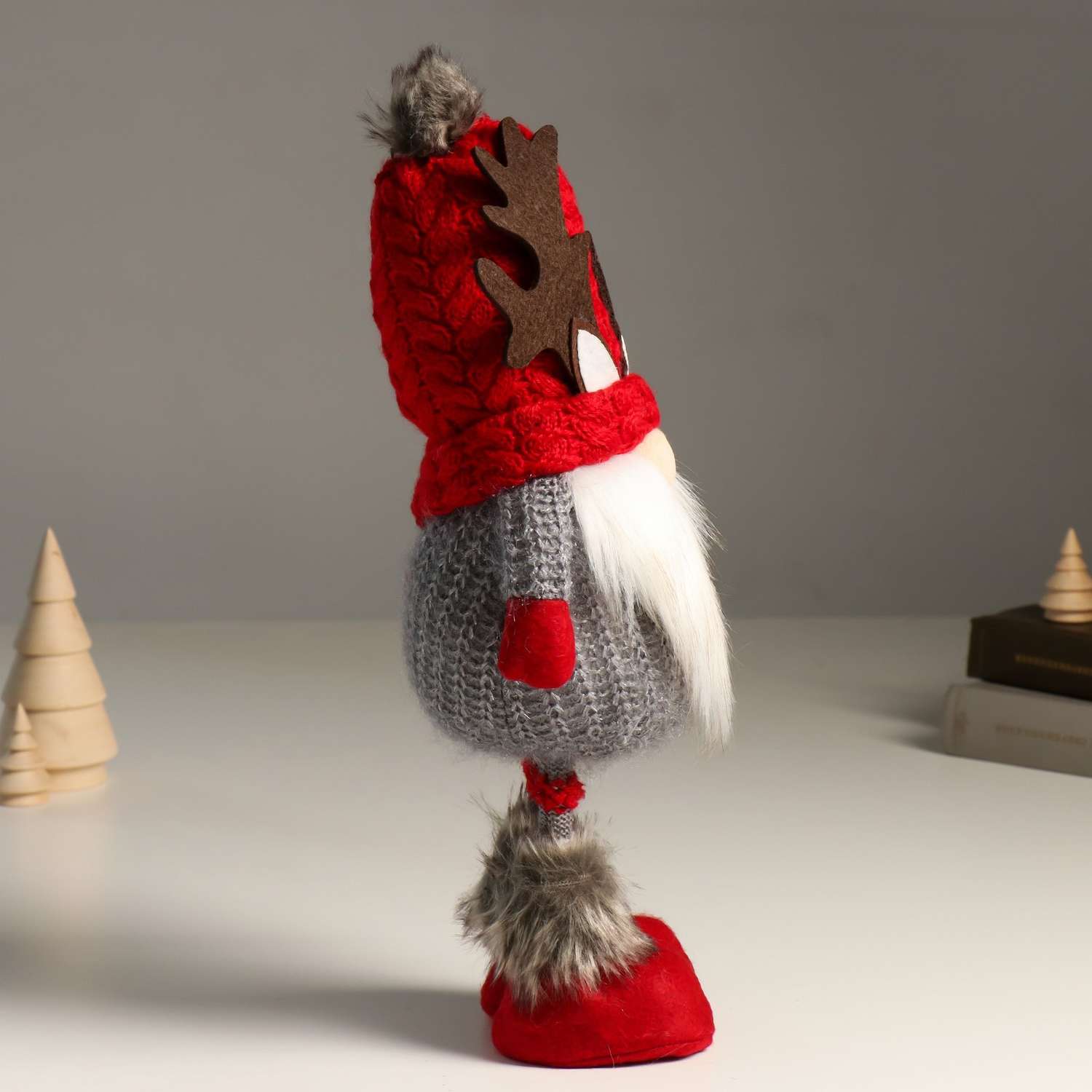 Кукла интерьерная Зимнее волшебство «Дед Мороз в шапке с рожками оленя» 38 см - фото 2