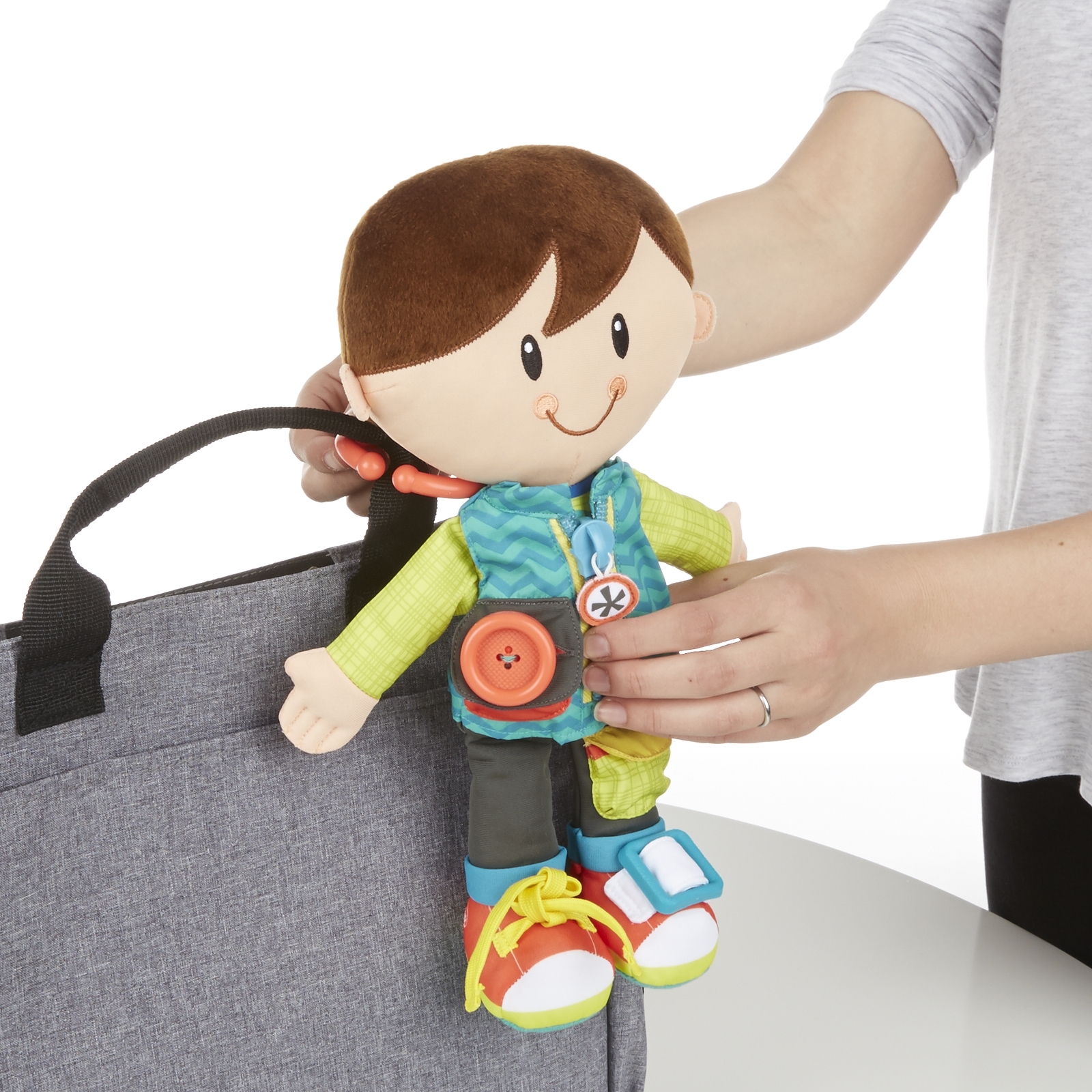 Кукла Playskool Одень друга и возьми с собой: Мальчик B1728EU40 - фото 8