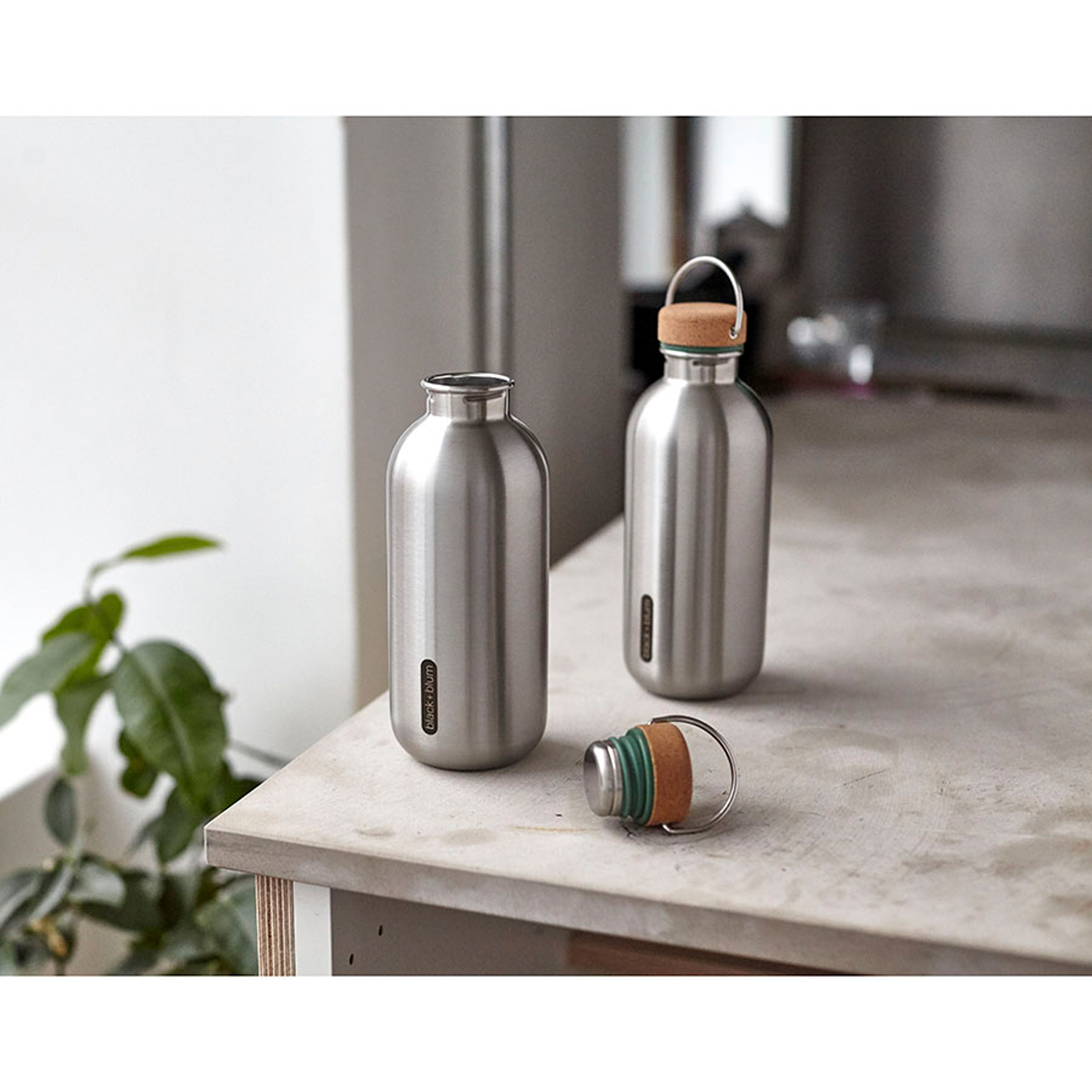 Бутылка Black+Blum Water Bottle B 600 мл бирюзовая - фото 5