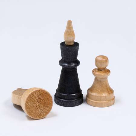 Настольная игра Sima-Land 3 в 1: шахматы шашки нарды деревянные фигуры доска 29.5 х 29.5 см
