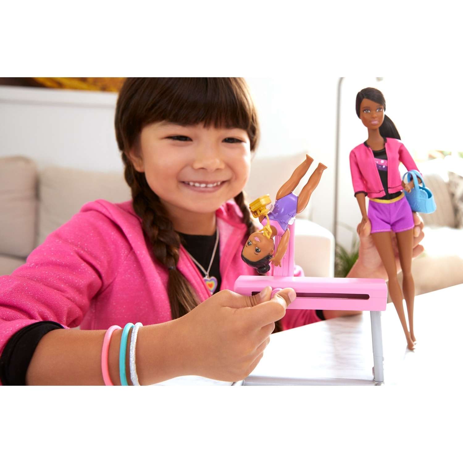 Набор игровой Barbie Спортивная карьера Барби-тренер по гимнастике FXP40 FXP37 - фото 7