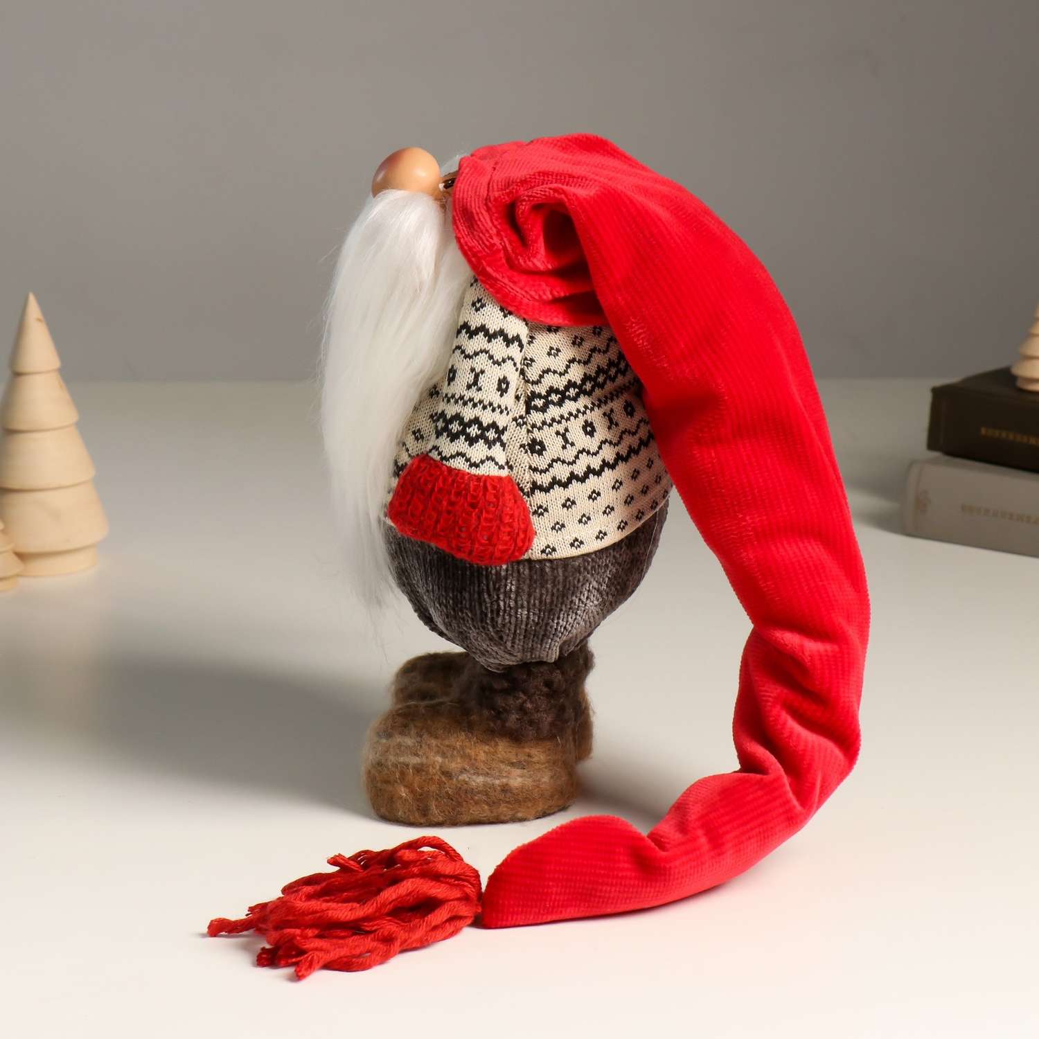 Кукла интерьерная Зимнее волшебство «Дедушка Мороз в длинном колпаке с кисточкой» 24 5 см - фото 4