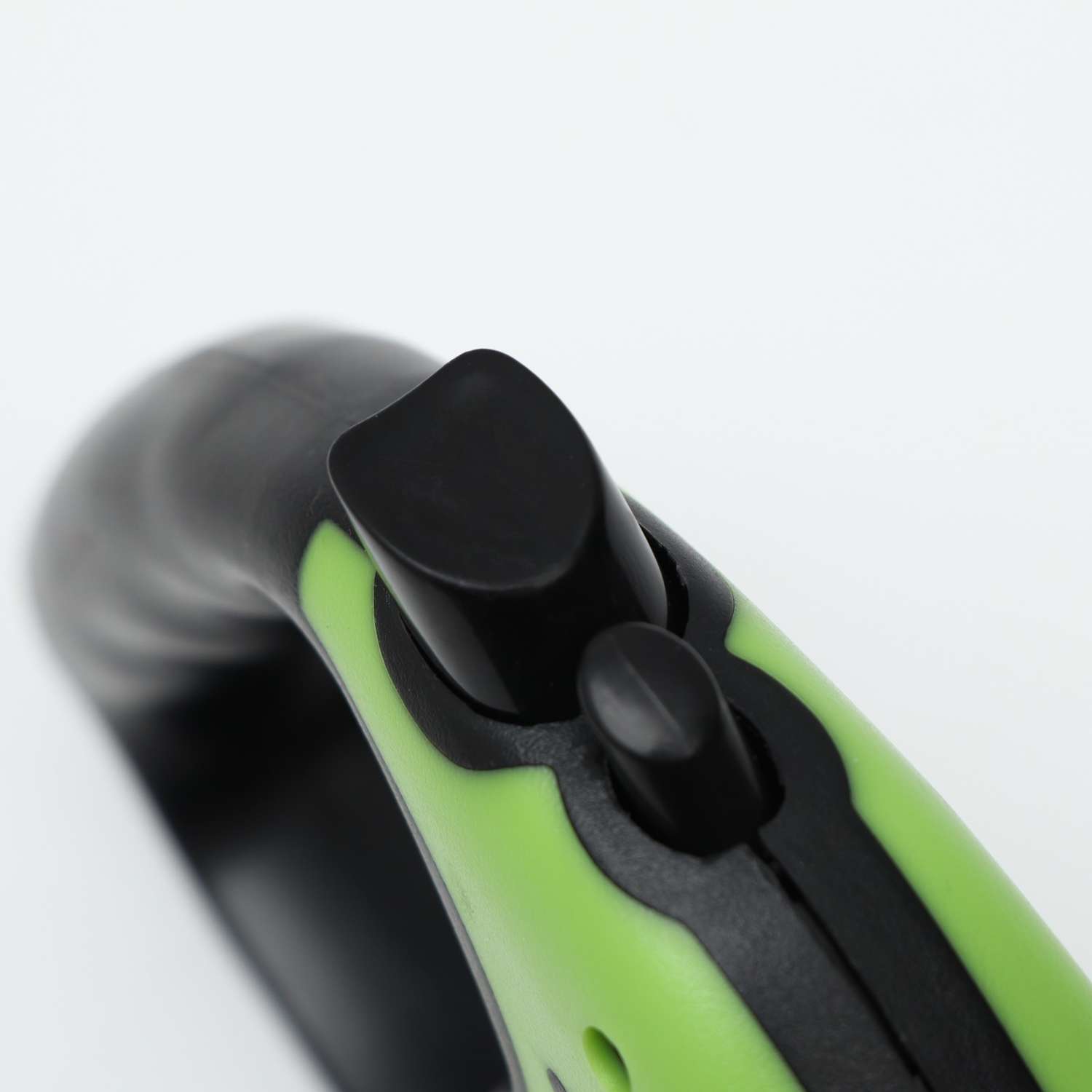 Рулетка Пижон Зарница с прорезиненной ручкой 3 м до 11.5 кг чёрно-зелёная - фото 2