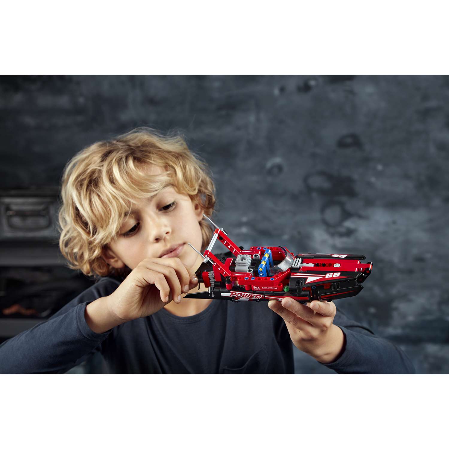 Конструктор LEGO Technic Моторная лодка 42089 - фото 5
