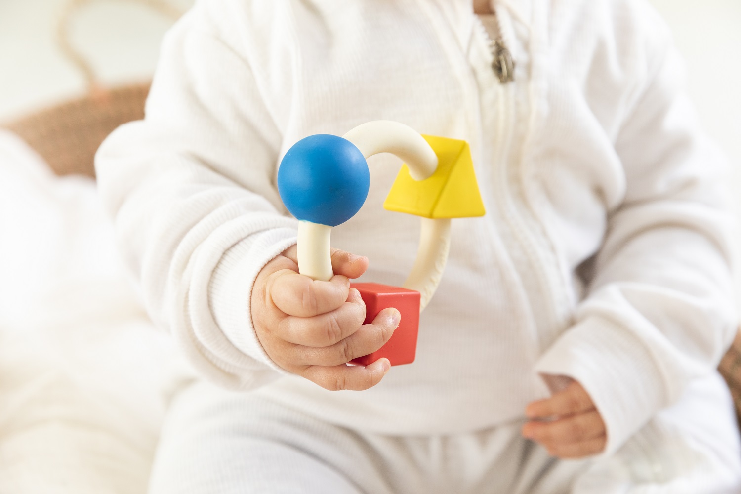 Прорезыватель грызунок OLI and CAROL TEETHING RING BASIC - фото 4