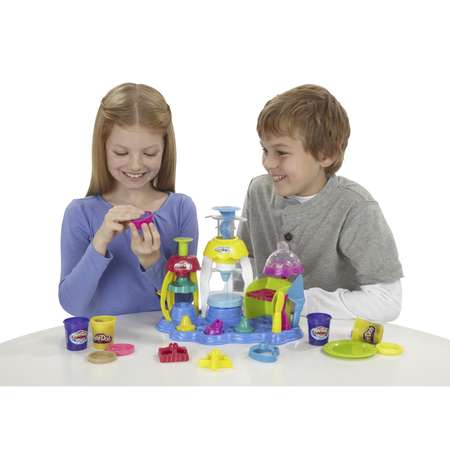 Игровой набор Play-Doh PLUS Фабрика пирожных