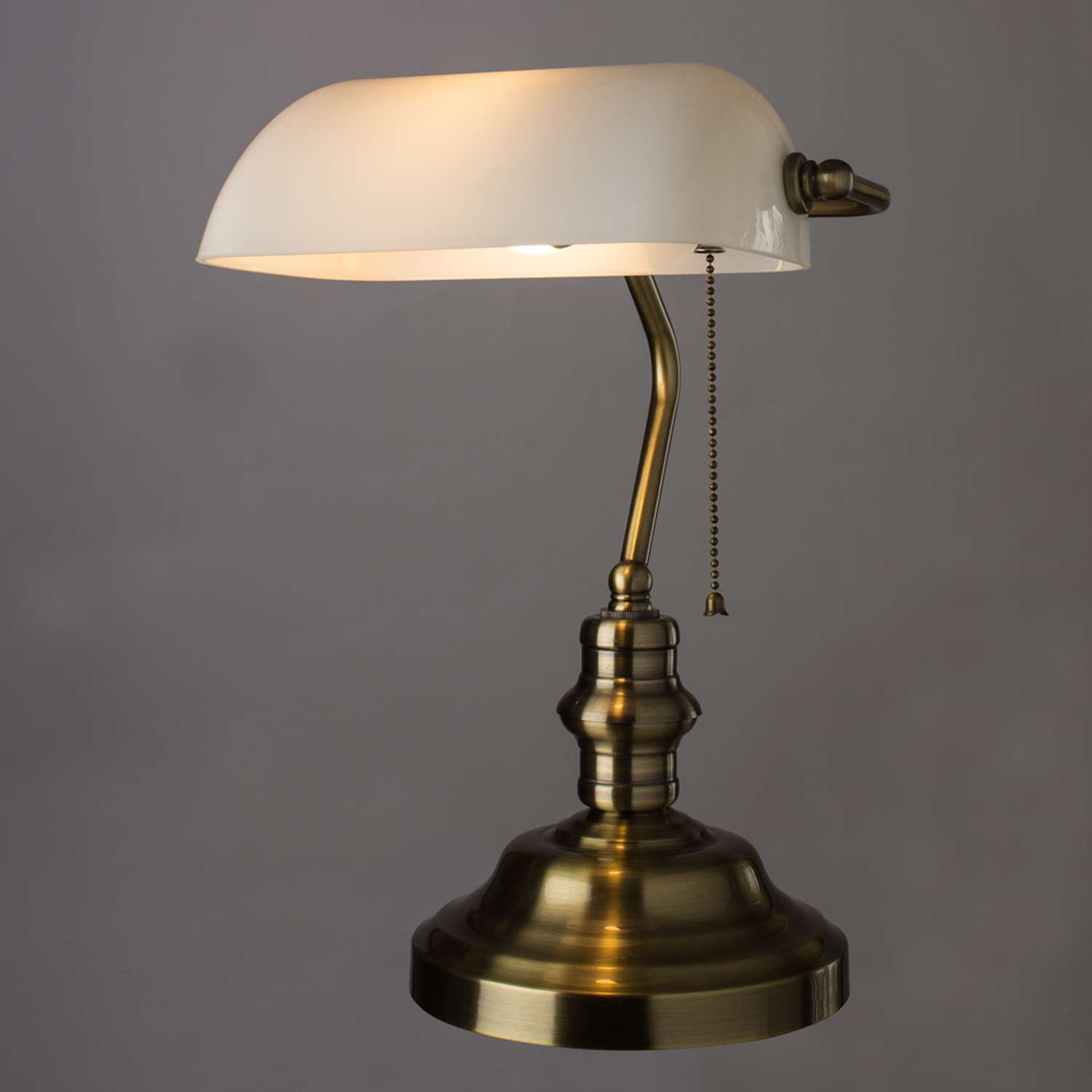 Настольная лампа ARTE LAMP Banker A2493LT-1AB - фото 2
