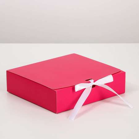 Коробка Арт Узор упаковочная подарочная складная Фуксия 20х18х5 см