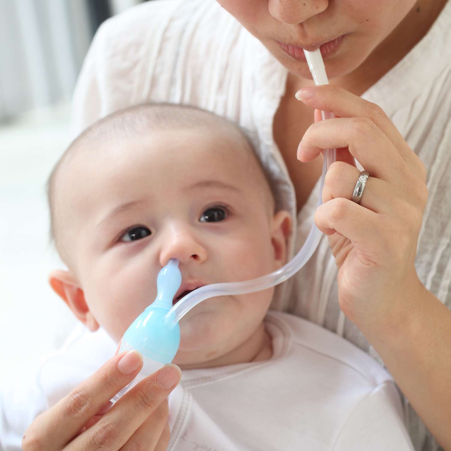 Средство для удаления слизистых выделений из носа у детей - 