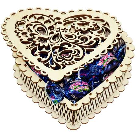 Конфеты Чернослив в глазури Кремлина в подарочном наборе конфетница Сердце 400 г