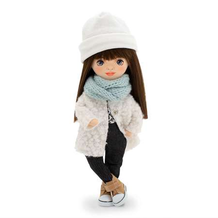 Кукла Orange Toys Sweet Sisters Sophie в белой шубке 32 см Серия Европейская зима