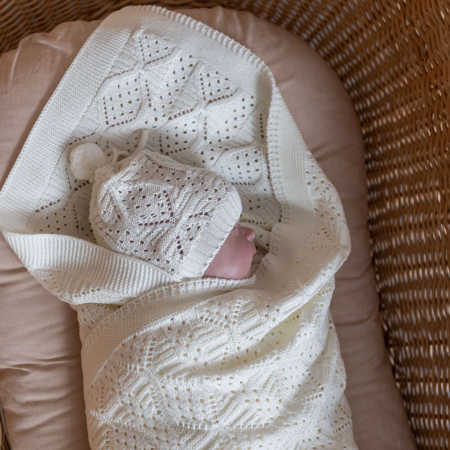 Плед для новорожденного НаследникЪ Выжанова вязаный на выписку в кроватку в коляску - фото 9