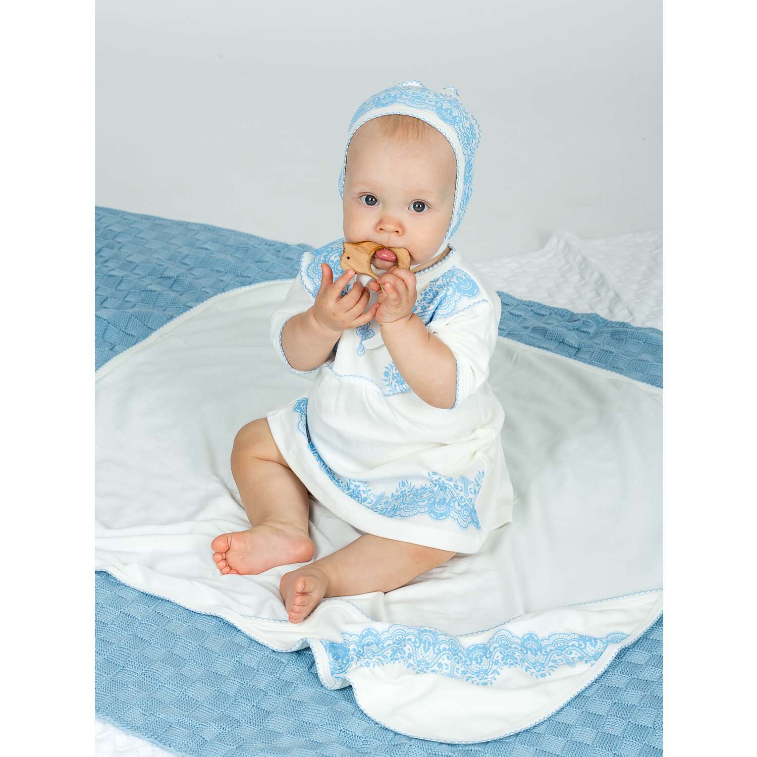 Крестильный набор KiMMi Baby Кб-1308081 молочный-голубой - фото 1